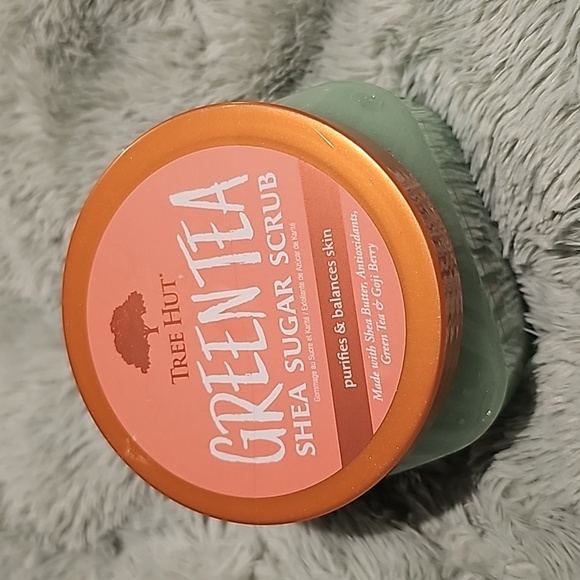 Tree Hut Green Tea Shea Sugar Scrub - Picture 2 of 4
